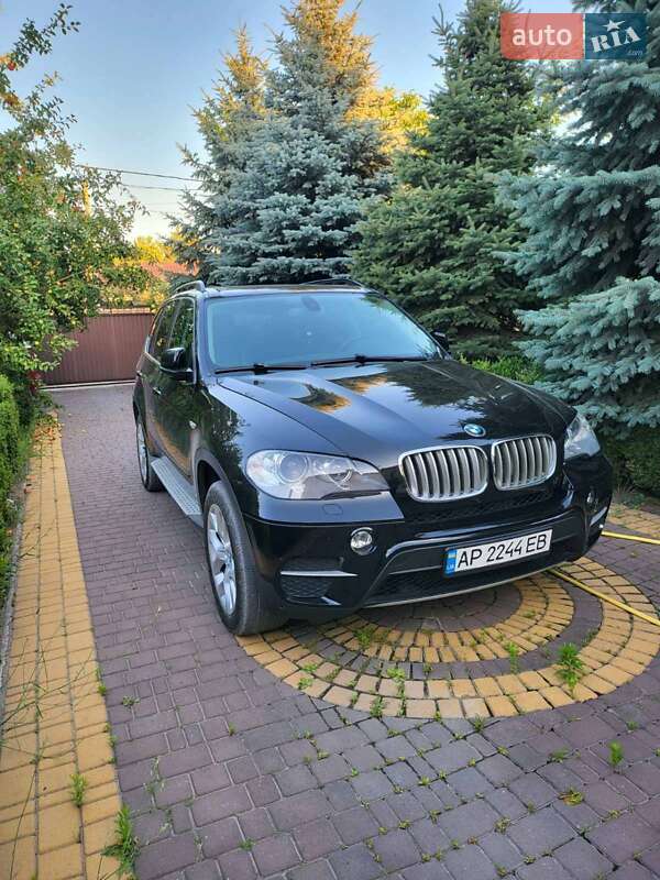 Внедорожник / Кроссовер BMW X5 2013 в Запорожье
