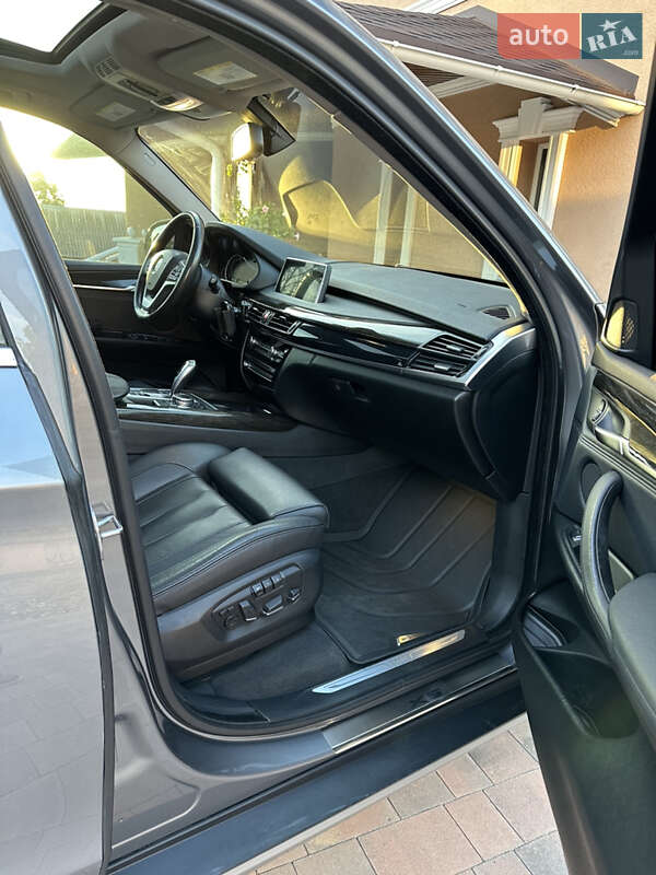 Внедорожник / Кроссовер BMW X5 2016 в Полтаве