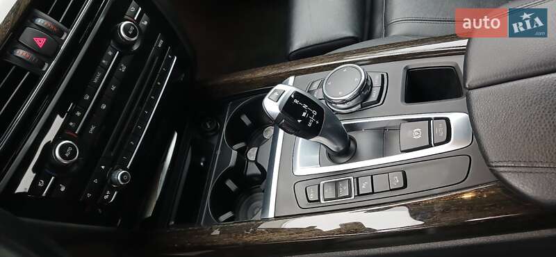 Позашляховик / Кросовер BMW X5 2015 в Києві фото 14 Позашляховик / Кросовер BMW X5 2015 в Києві
