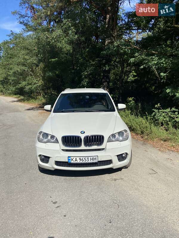 Внедорожник / Кроссовер BMW X5 2012 в Киеве