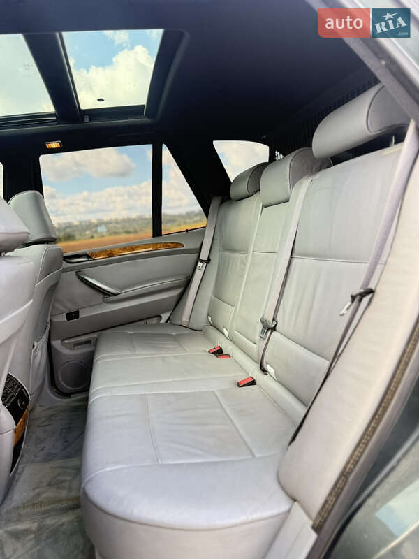 Позашляховик / Кросовер BMW X5 2005 в Чернівцях