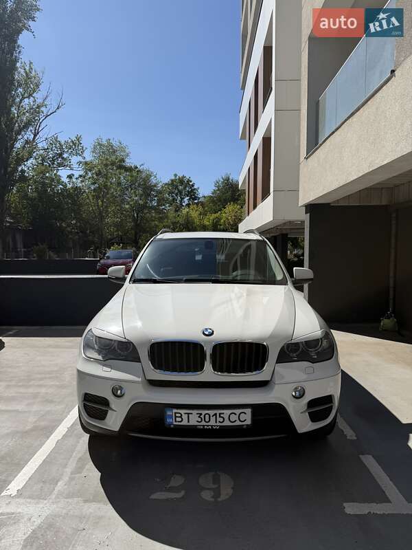 Внедорожник / Кроссовер BMW X5 2012 в Киеве