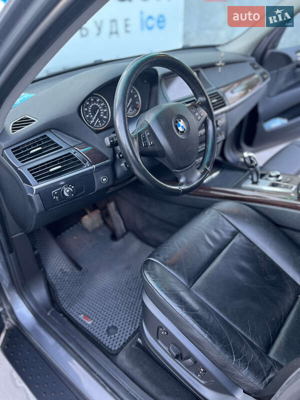 Позашляховик / Кросовер BMW X5 2008 в Києві