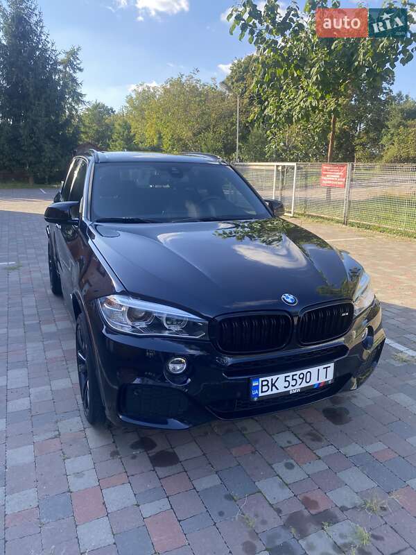 Внедорожник / Кроссовер BMW X5 2017 в Ровно