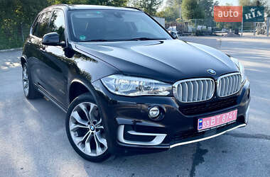 Позашляховик / Кросовер BMW X5 2016 в Чернівцях