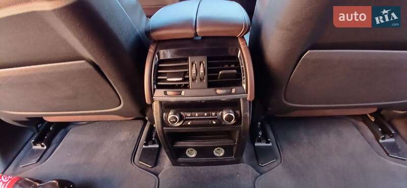 Позашляховик / Кросовер BMW X5 2016 в Львові