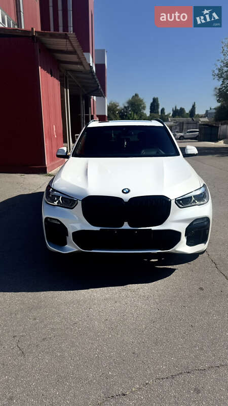 BMW X5 2019
