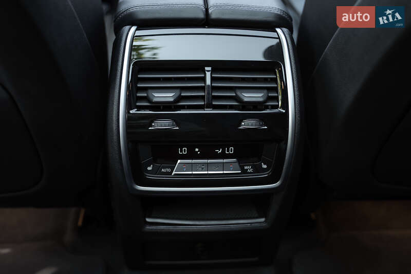 Внедорожник / Кроссовер BMW X5 2019 в Одессе