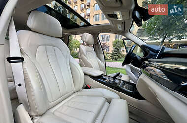 Позашляховик / Кросовер BMW X5 2014 в 