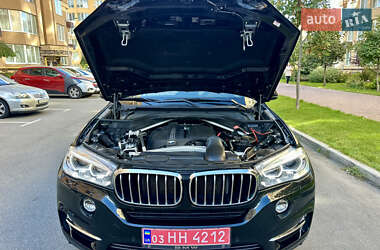 Позашляховик / Кросовер BMW X5 2014 в 