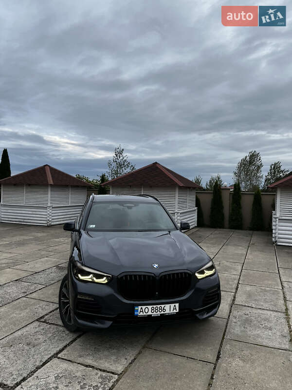 BMW X5 2019