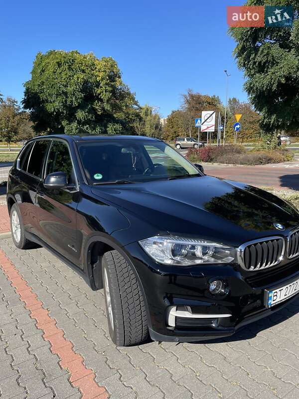 Позашляховик / Кросовер BMW X5 2017 в Львові