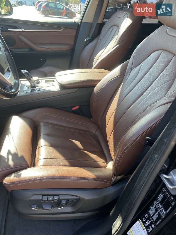 Позашляховик / Кросовер BMW X5 2017 в Львові