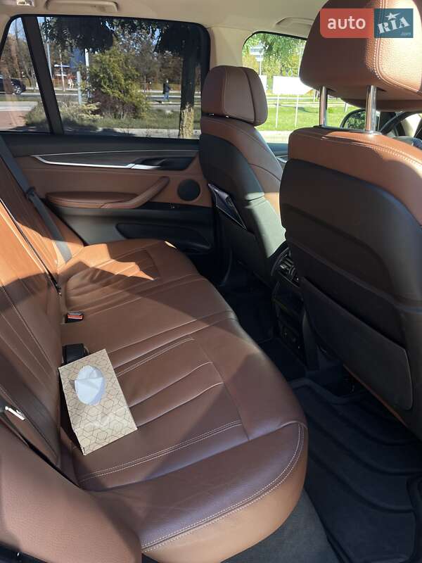 Позашляховик / Кросовер BMW X5 2017 в Львові