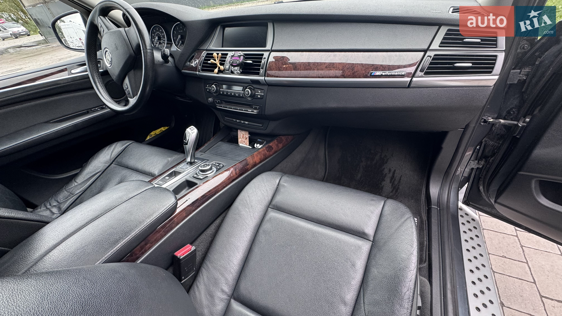 2010 BMW X5 - мініатюра 17
