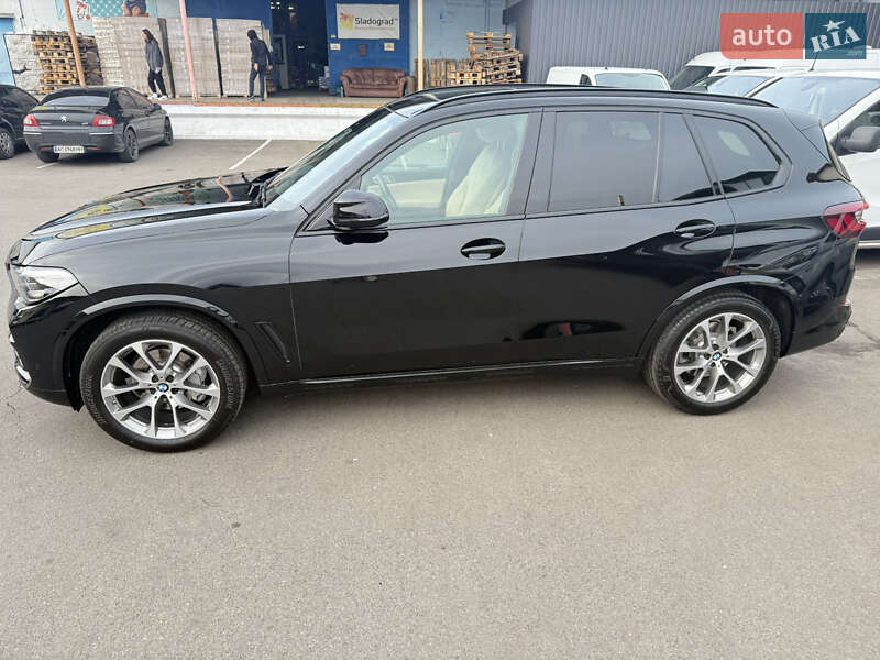 Позашляховик / Кросовер BMW X5 2020 в Луцьку