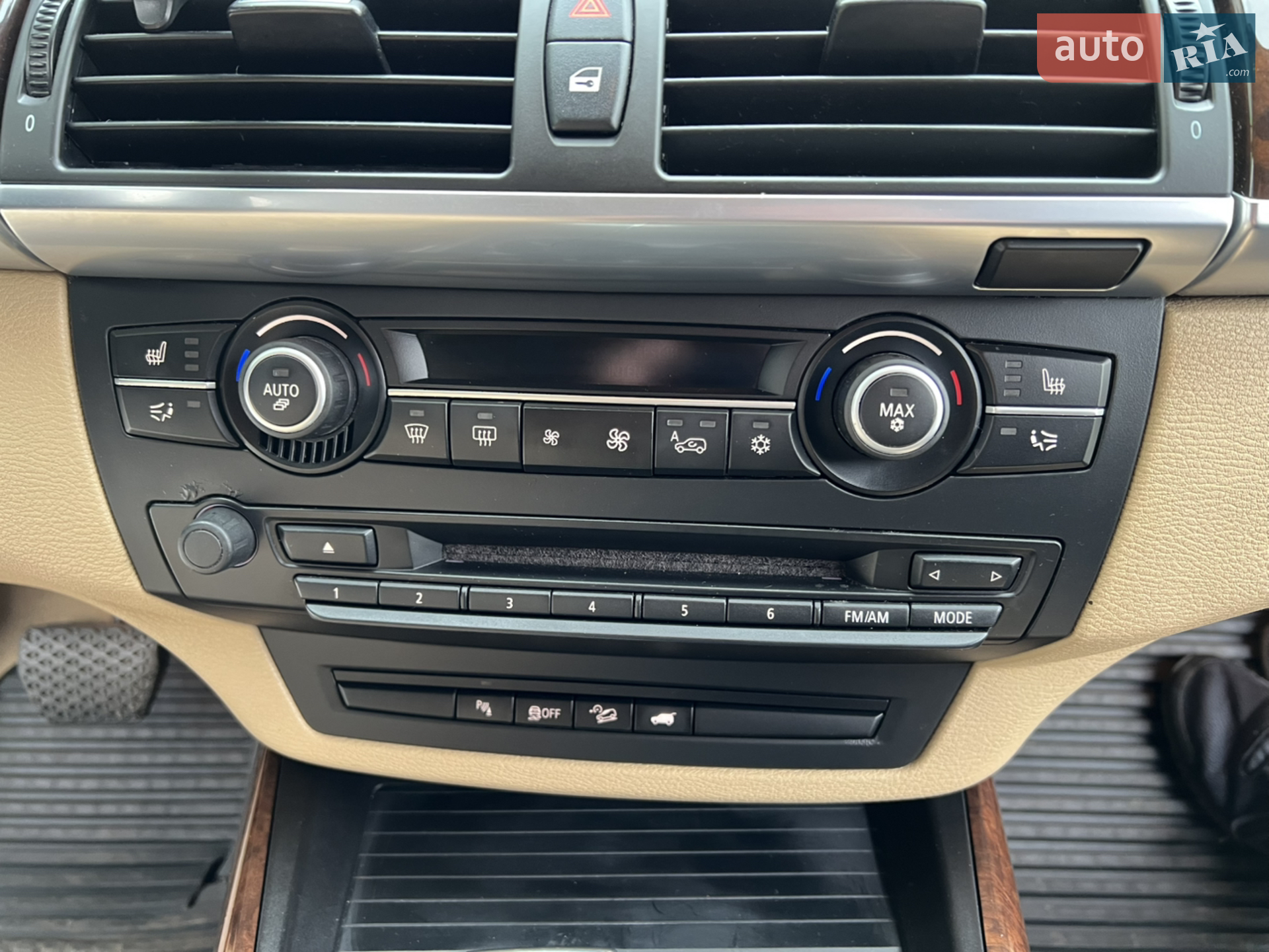 2011 BMW X5 - мініатюра 16