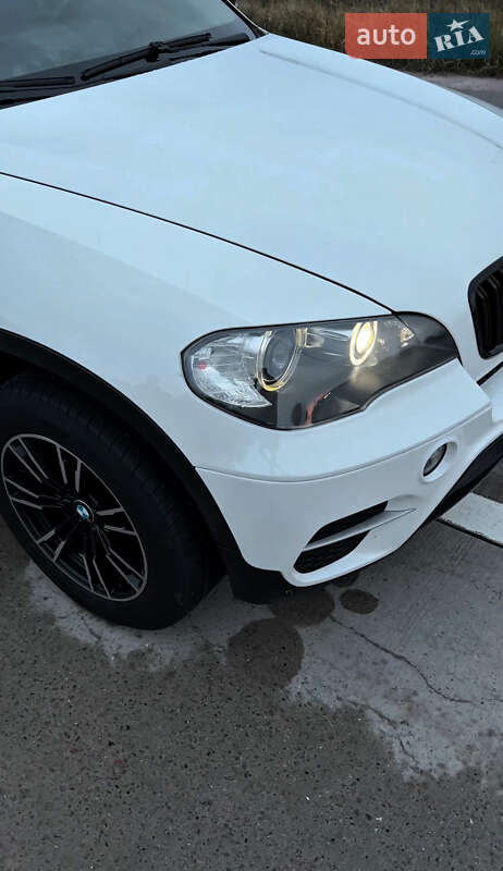 Внедорожник / Кроссовер BMW X5 2010 в Житомире