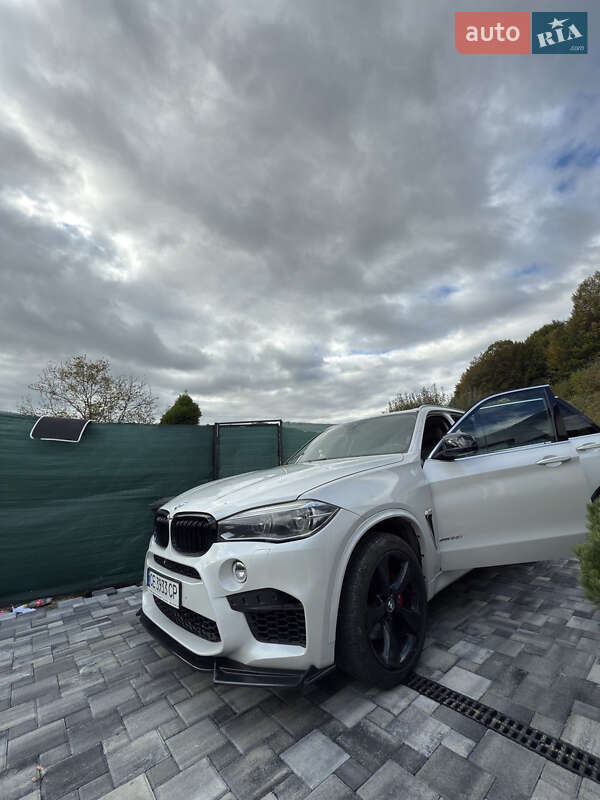 Внедорожник / Кроссовер BMW X5 2015 в Черновцах