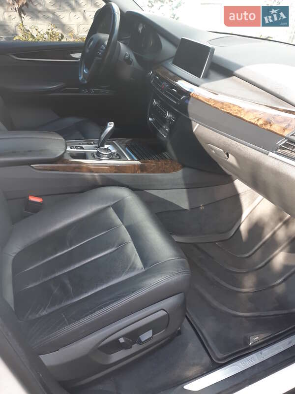 Позашляховик / Кросовер BMW X5 2015 в Запоріжжі