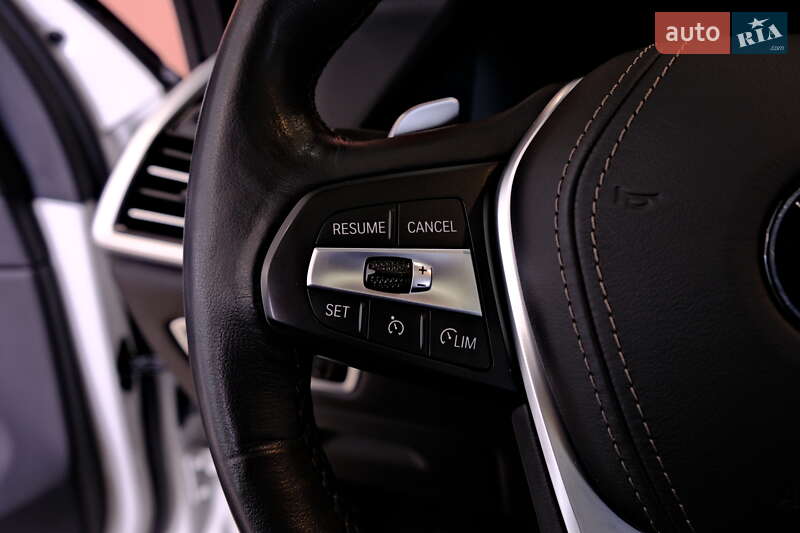 Внедорожник / Кроссовер BMW X5 2018 в Одессе