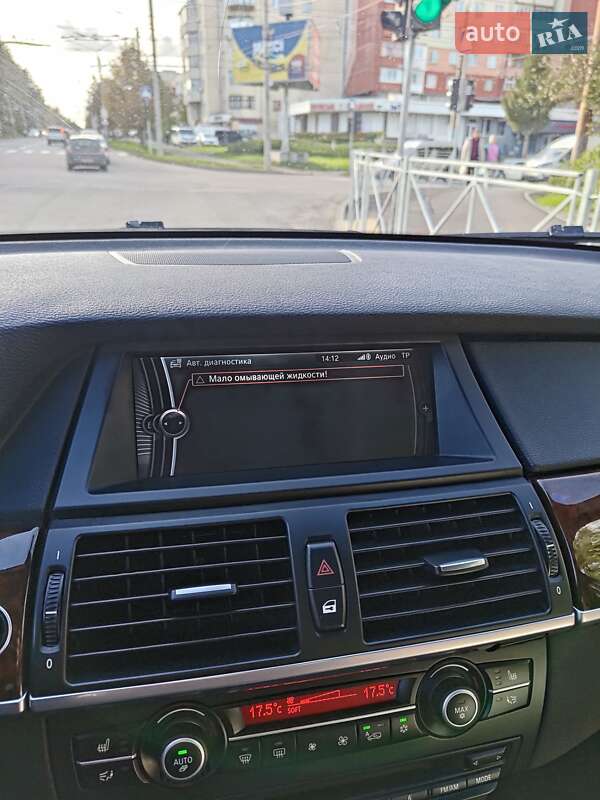 Внедорожник / Кроссовер BMW X5 2012 в Черновцах