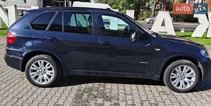Внедорожник / Кроссовер BMW X5 2012 в Черновцах