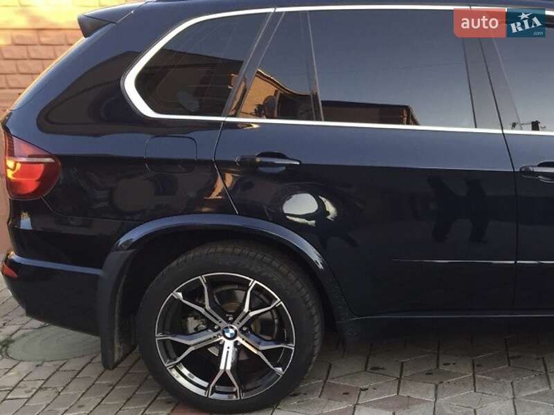 Позашляховик / Кросовер BMW X5 2012 в Житомирі
