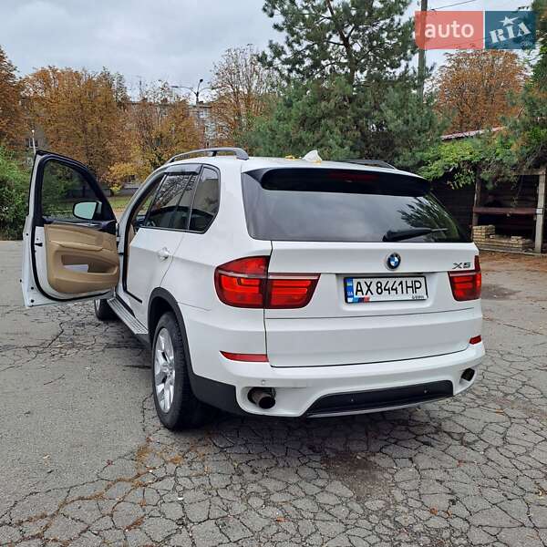Внедорожник / Кроссовер BMW X5 2010 в Харькове
