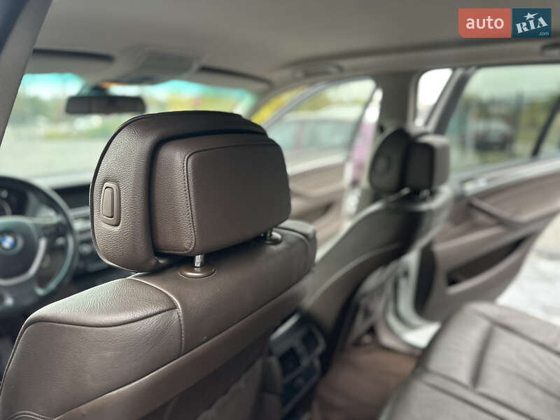 Позашляховик / Кросовер BMW X5 2010 в Вінниці