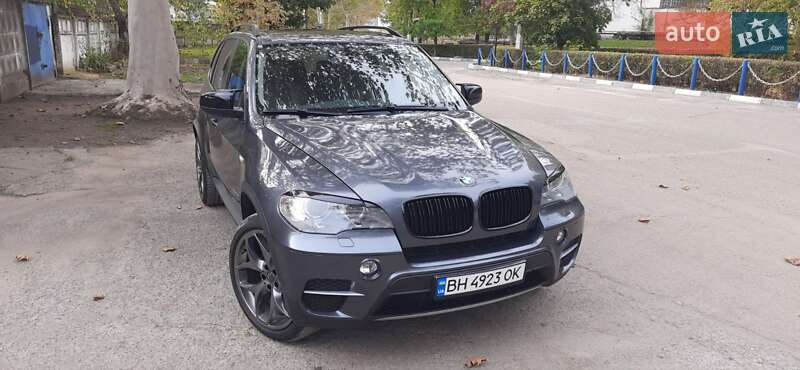 BMW X5 2011