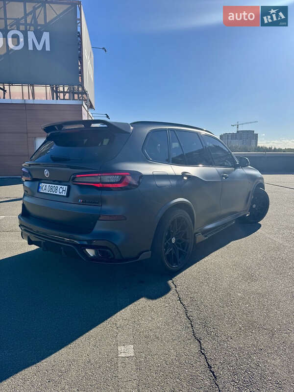 Внедорожник / Кроссовер BMW X5 2022 в Киеве