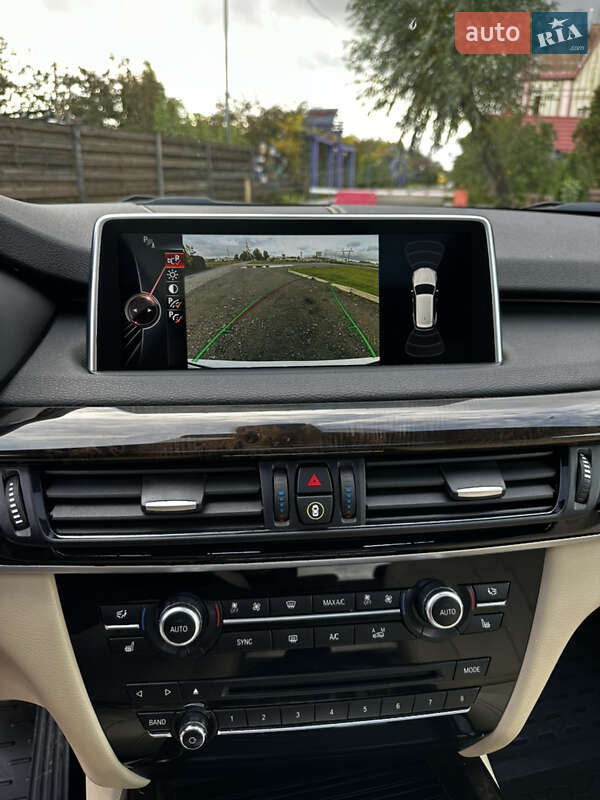 Внедорожник / Кроссовер BMW X5 2016 в Киеве