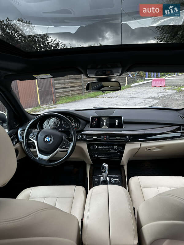 Внедорожник / Кроссовер BMW X5 2016 в Киеве