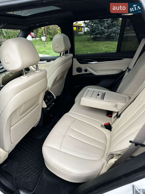 Внедорожник / Кроссовер BMW X5 2016 в Киеве