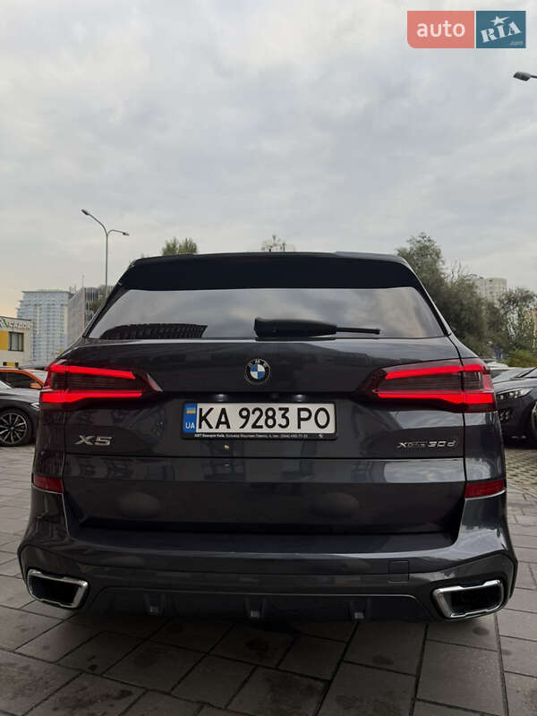 Внедорожник / Кроссовер BMW X5 2022 в Киеве