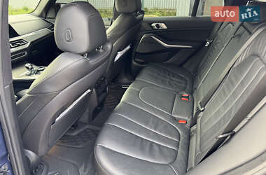 Внедорожник / Кроссовер BMW X5 2018 в 