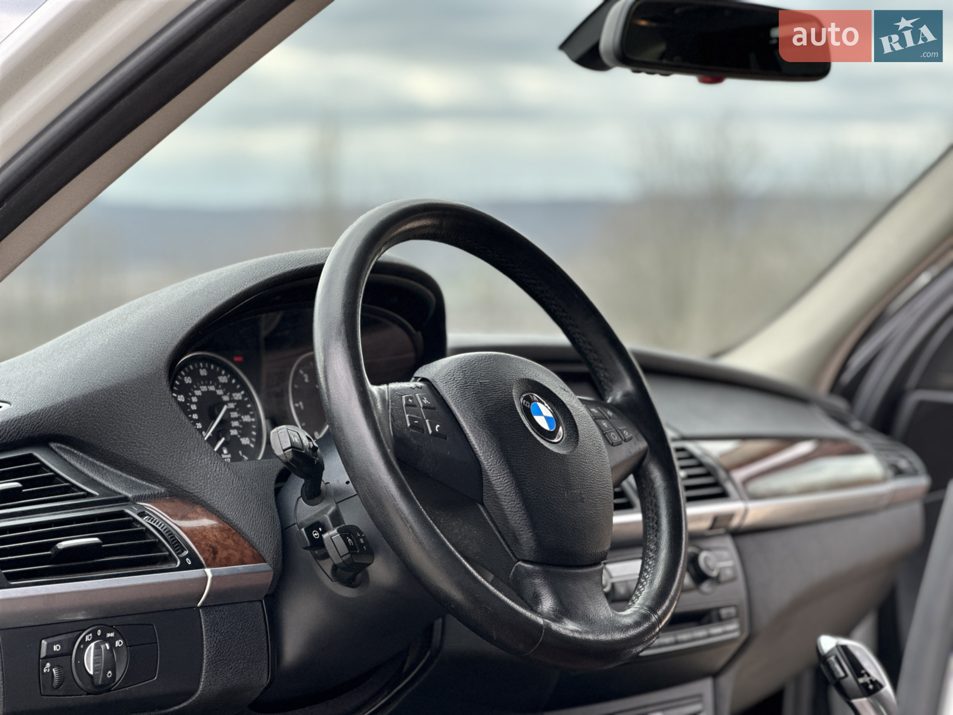 2010 BMW X5 - мініатюра 11