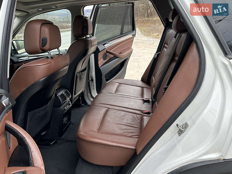 Внедорожник / Кроссовер BMW X5 2010 в Тернополе