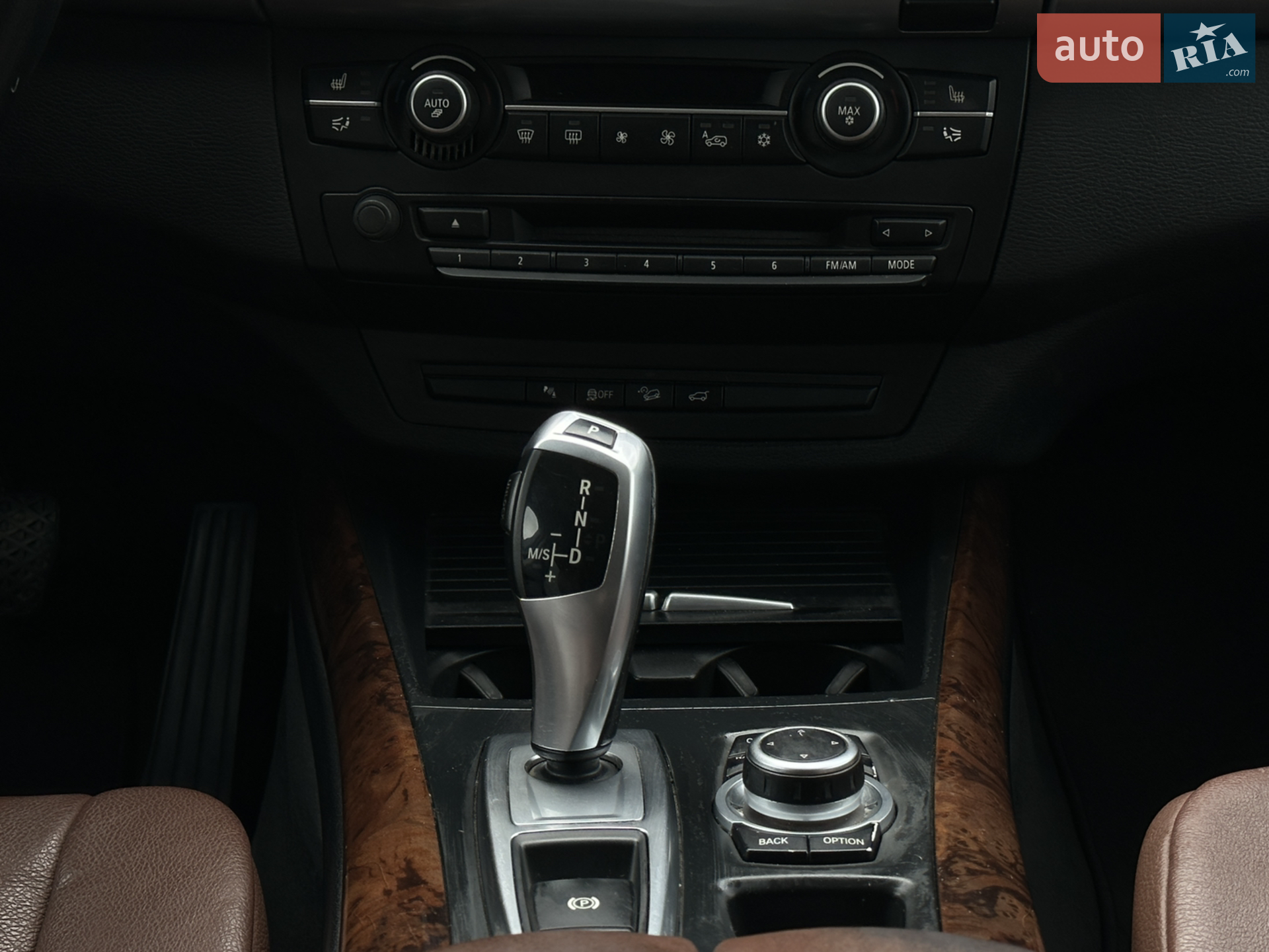 2010 BMW X5 - мініатюра 18