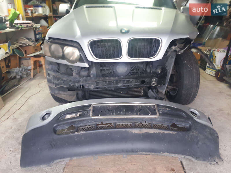 Внедорожник / Кроссовер BMW X5 2001 в 
