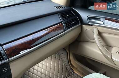 Внедорожник / Кроссовер BMW X5 2012 в 