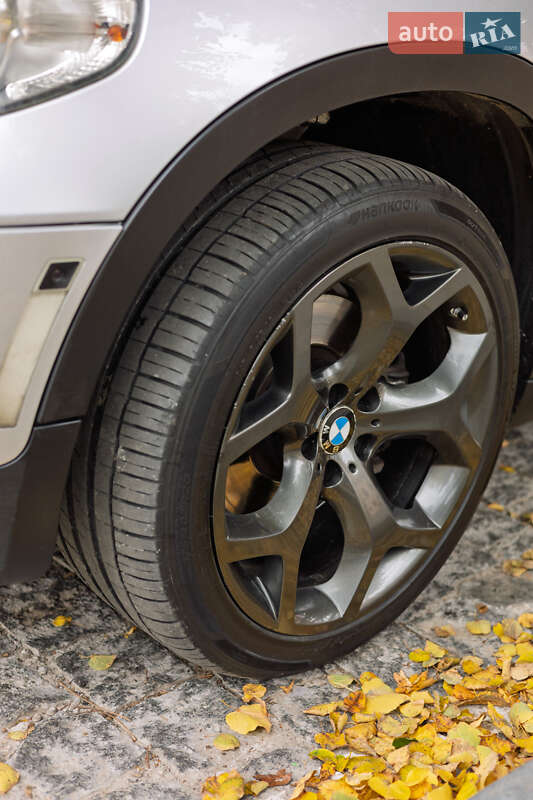 Внедорожник / Кроссовер BMW X5 2011 в Черновцах