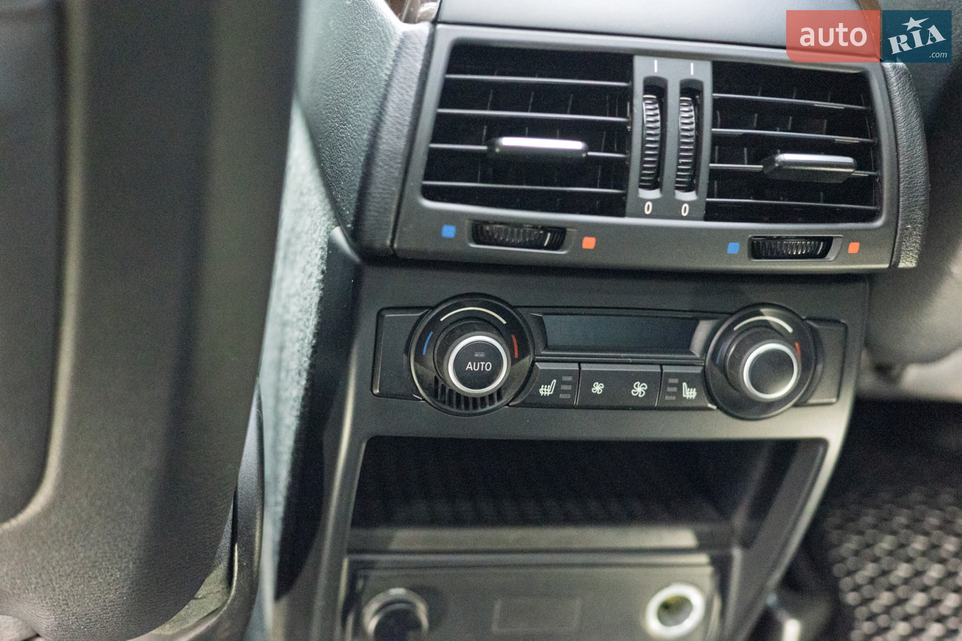 2011 BMW X5 - мініатюра 34