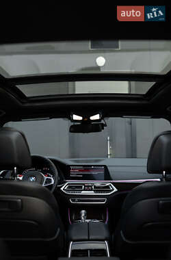 Внедорожник / Кроссовер BMW X5 2019 в 