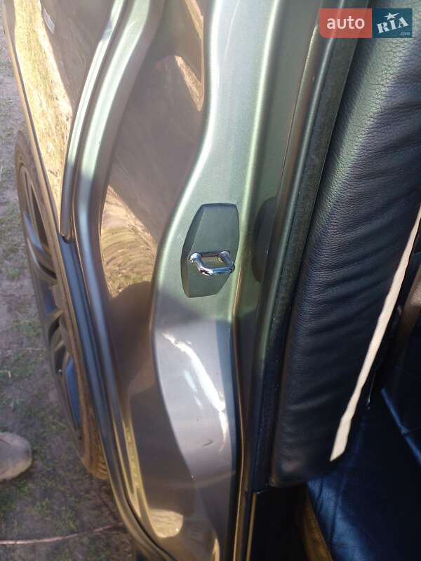 Внедорожник / Кроссовер BMW X5 2005 в Новопокровцы