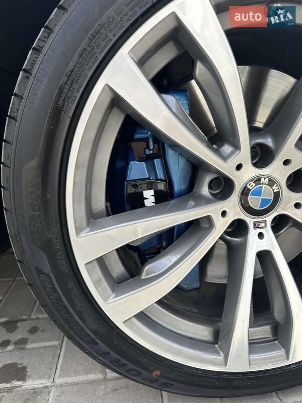 Позашляховик / Кросовер BMW X5 2016 в Лозовій