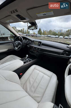 Внедорожник / Кроссовер BMW X5 2014 в 