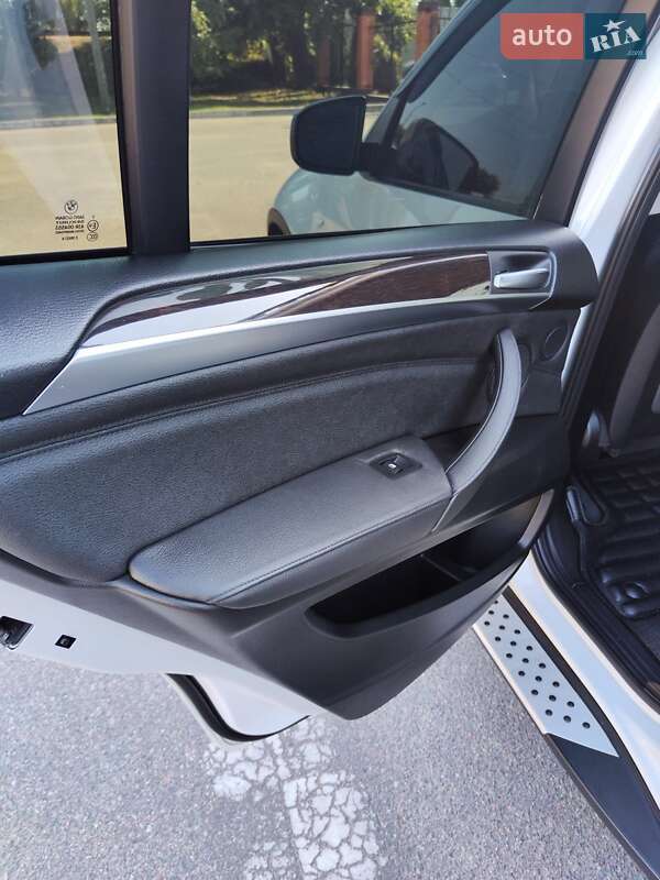 Позашляховик / Кросовер BMW X5 2013 в Києві фото 19 Позашляховик / Кросовер BMW X5 2013 в Києві