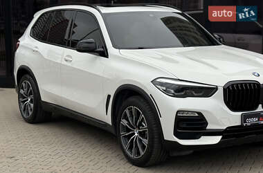 Внедорожник / Кроссовер BMW X5 2019 в 